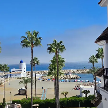 Puerto De La Duquesa مانيلفا